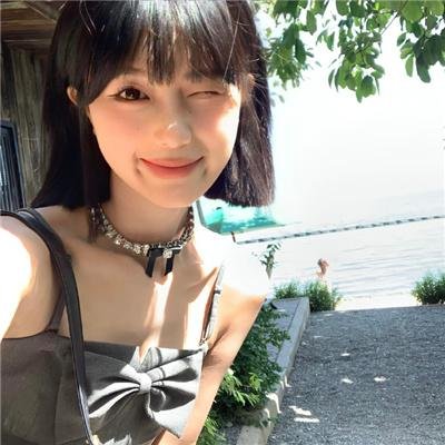 男性新娘子